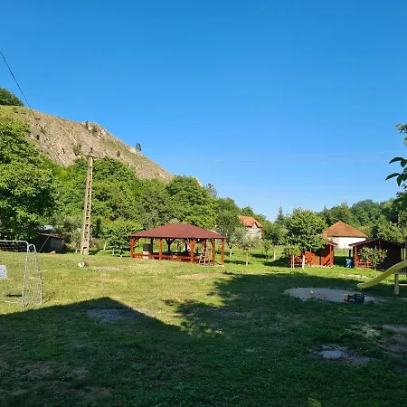 Campsite Casute La 