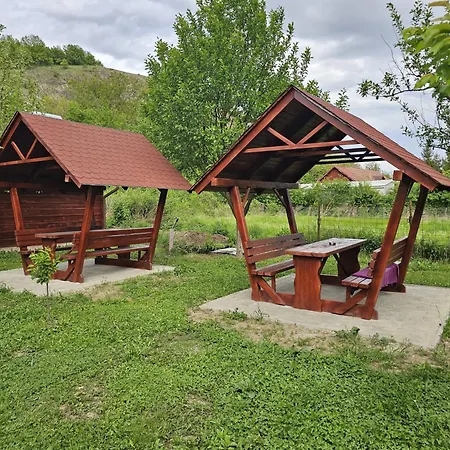 Campsite Casute La 